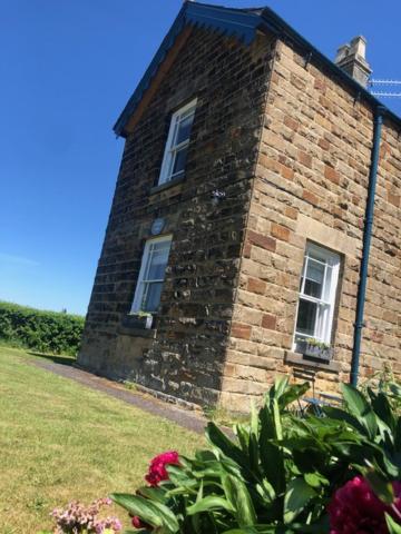 Hassop Station Apartment On The Monsal Trail 贝克韦尔 外观 照片