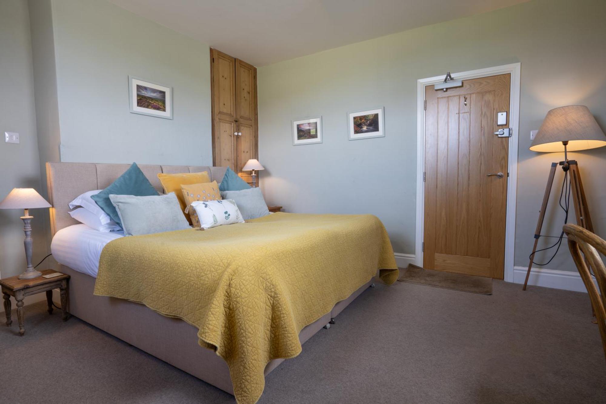 Hassop Station Apartment On The Monsal Trail 贝克韦尔 外观 照片